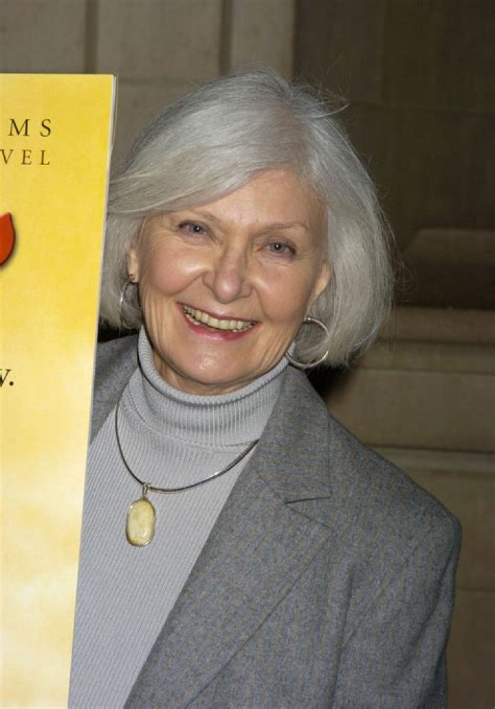 Is Joanne Woodward ill